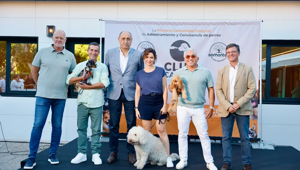 Ayuso destaca el trabajo de los perros que ayudan a las Fuerzas y Cuerpos de Seguridad