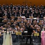 Netrebko (con el traje dorado) y compañía volvieron a regalar una noche para el recuerdo en el Teatro Real