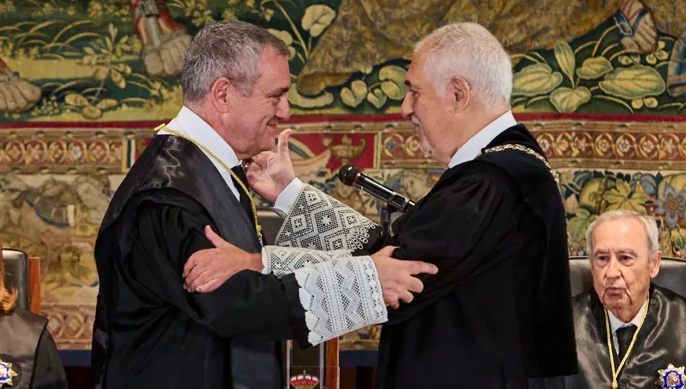 El exvocal del Consejo General del Poder Judicial (CGPJ) José María Macías toma posesión como nuevo magistrado