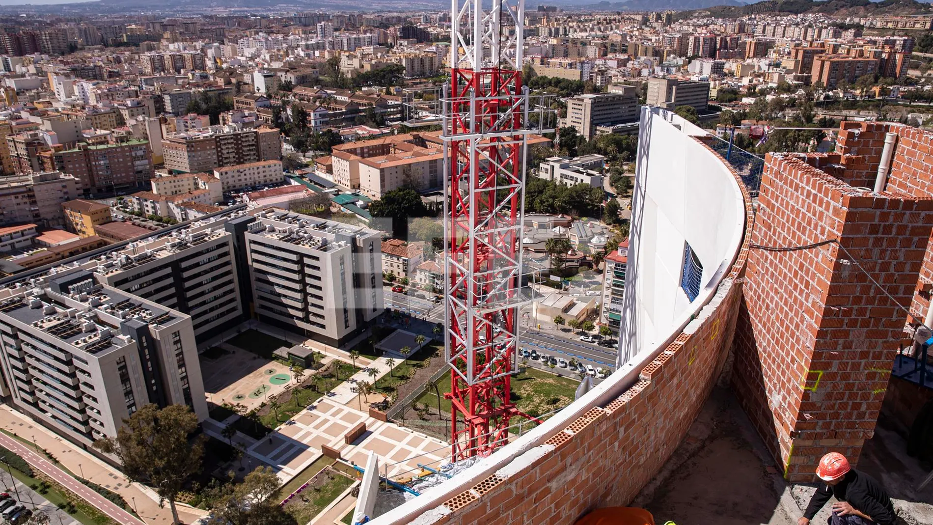 Vista desde el AQ Urban Sky de Málaga durante su construcción