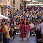 Más de 30 comercios de Teruel sacan este sábado a la calle sus productos con descuentos