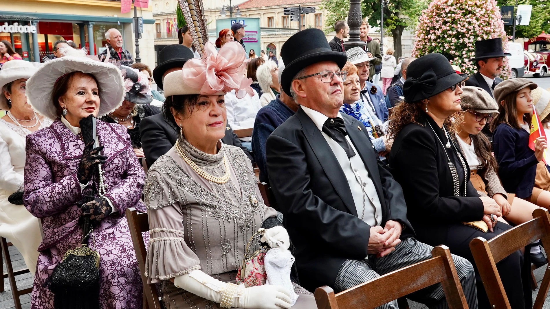 Participantes en la III Feria Modernista de León