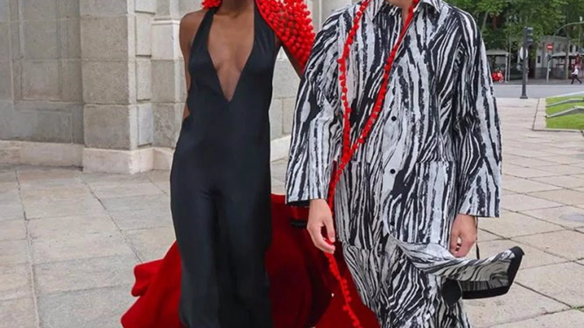 MADRID.-La Semana de la Moda de Madrid arranca hoy a los pies de la Puerta de Alcalá: casi 50 desfiles y más de 70 diseñadores