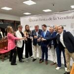 Pascual, Linaje, Soriano y Cayo, entre otros, brindan en la fiesta de la Vendimia de Aranda de Duero