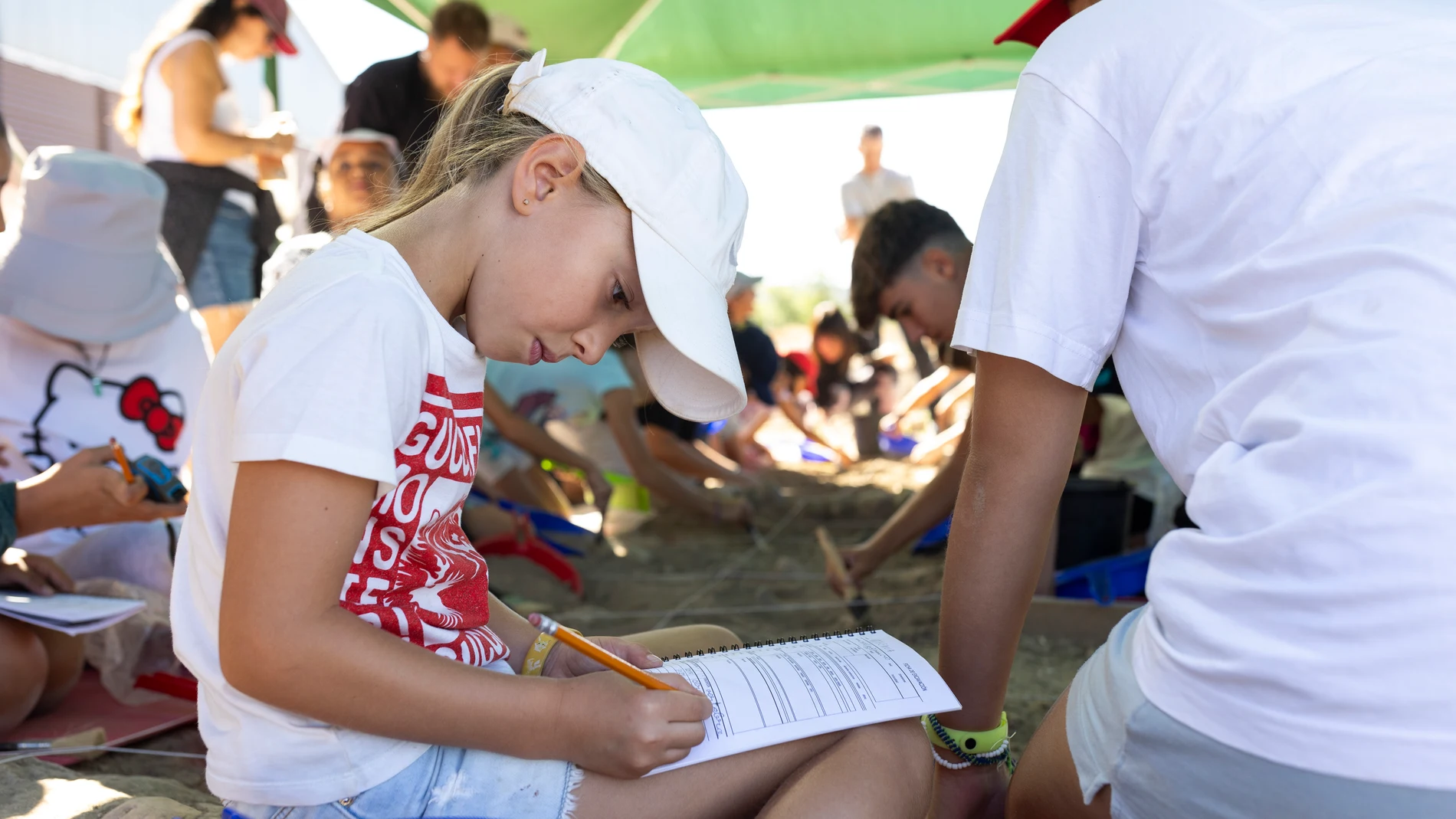 Programa “Arqueólogo por un día” en el Complutum de Alcalá de Henares. © Jesús G. Feria.