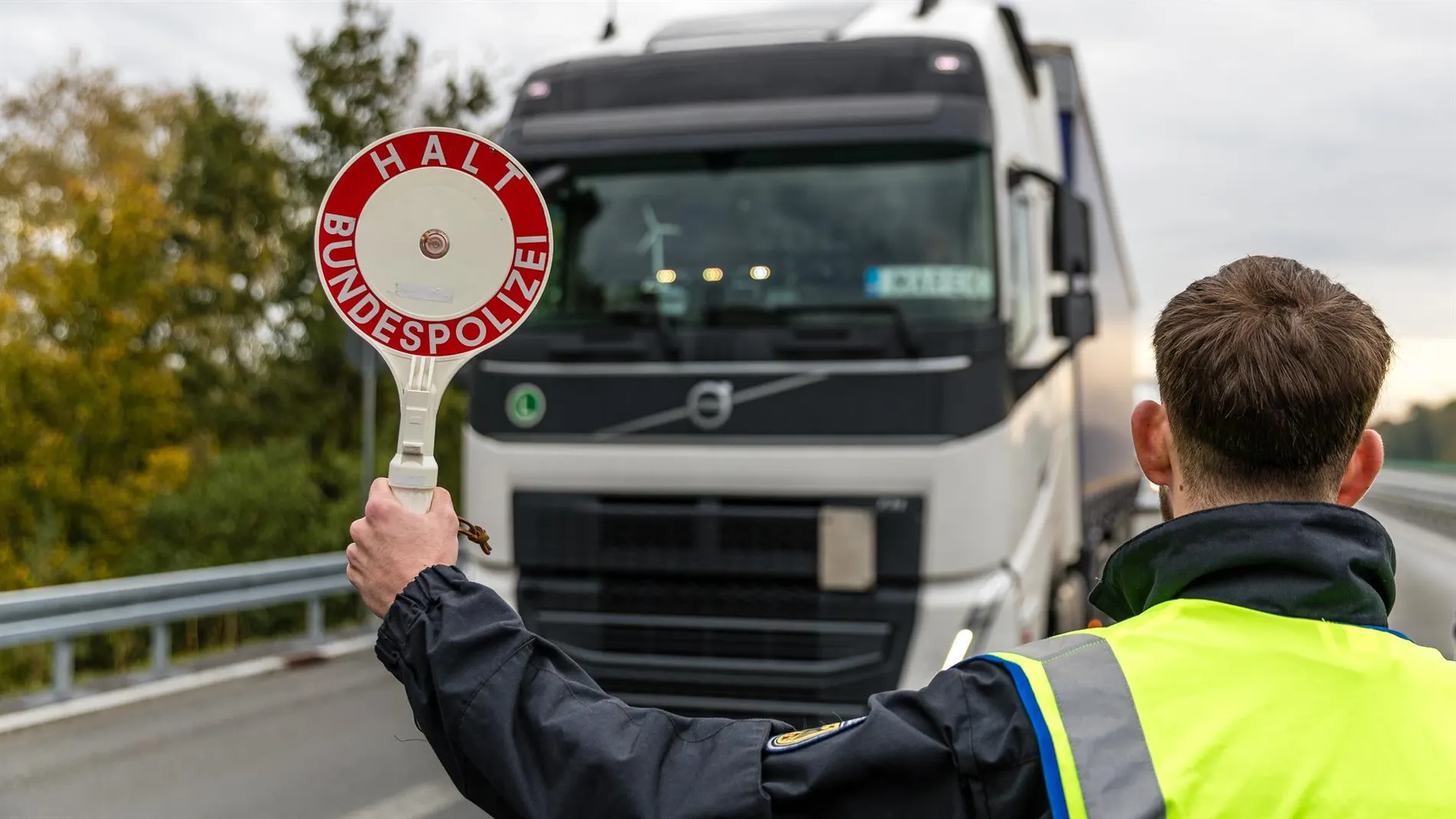 AMP.- Alemania.- Alemania instaurará controles en todas las fronteras terrestres en pleno debate migratorio