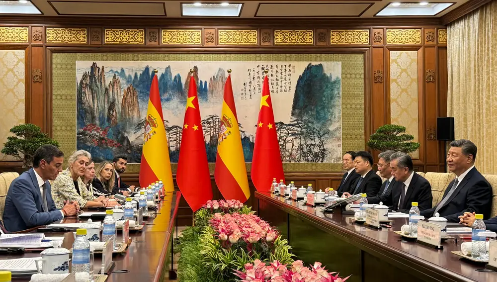 Pedro Sánchez en viaje oficial a China