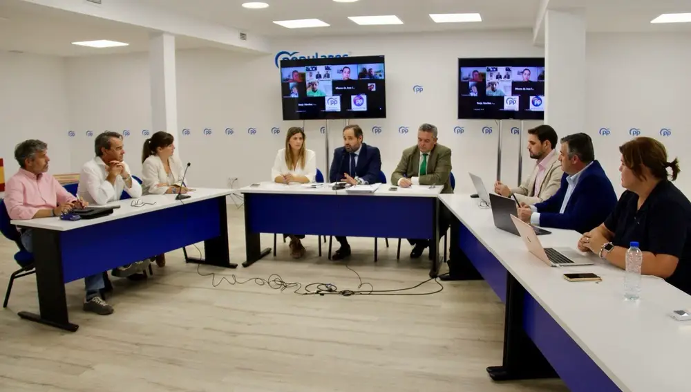 Rueda de prensa del presidente del PP-CLM, Paco Núñez, tras el Comité de Dirección Regional