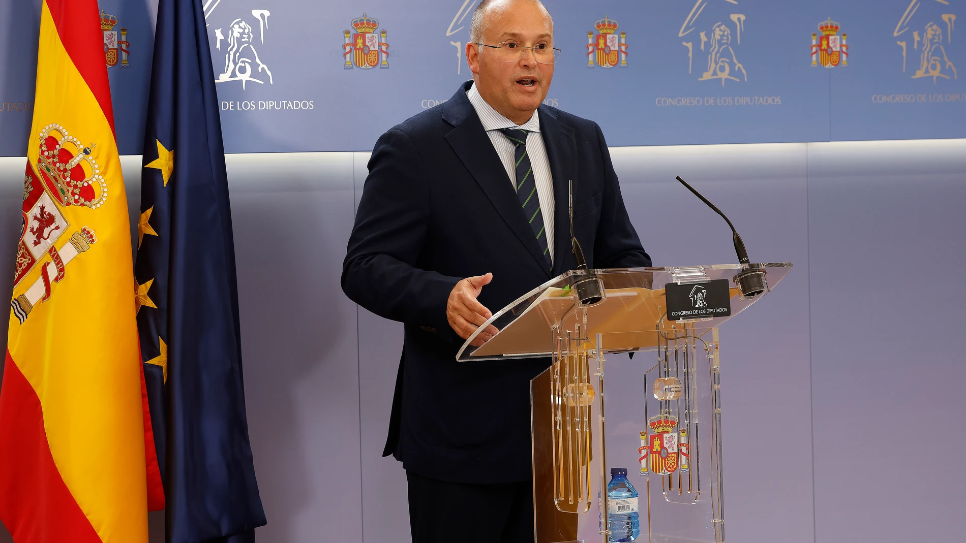 MADRID, 10/09/2024.- El portavoz parlamentario del PP, Miguel Tellado, da una rueda de prensa en el marco de la reunión de la Junta de Portavoces, este martes, en el Congreso de los Diputados. EFE/J. P. Gandul