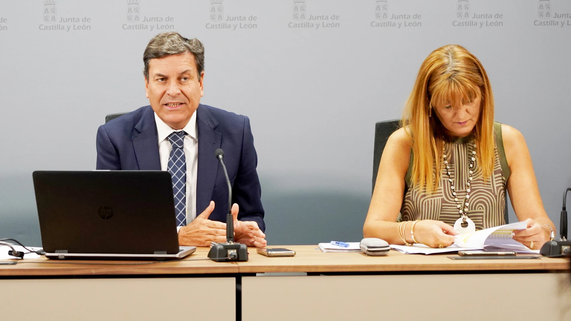 Carlos Fernández Carriedo presenta la contabilidad trimestral