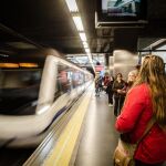 MADRID.-Luz verde a 17,5 millones para la renovación del carril de las vías de Metro