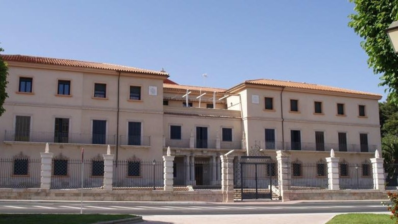 De seminario menor de Almería a centro de formación de migrantes