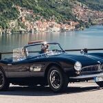 Giro de 180 grados de la DGT: estos serán los coches que podrán circular con más de 30 años. 