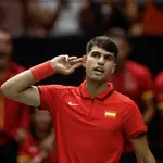 Alcaraz celebra un punto ante Machac