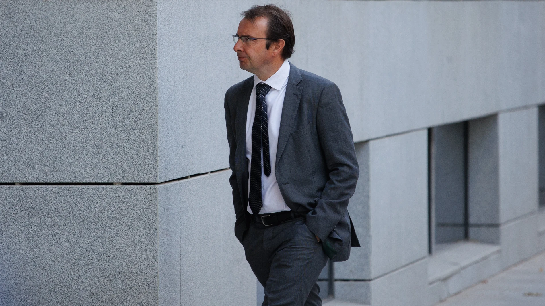 Álvaro Sánchez Manzanares, a su llegada para declarar como imputado en el "caso Koldo" en la Audiencia Nacional,