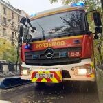 MADRID.-Sucesos.- Intoxicadas dos ancianas por el incendio de una vivienda en Canillejas
