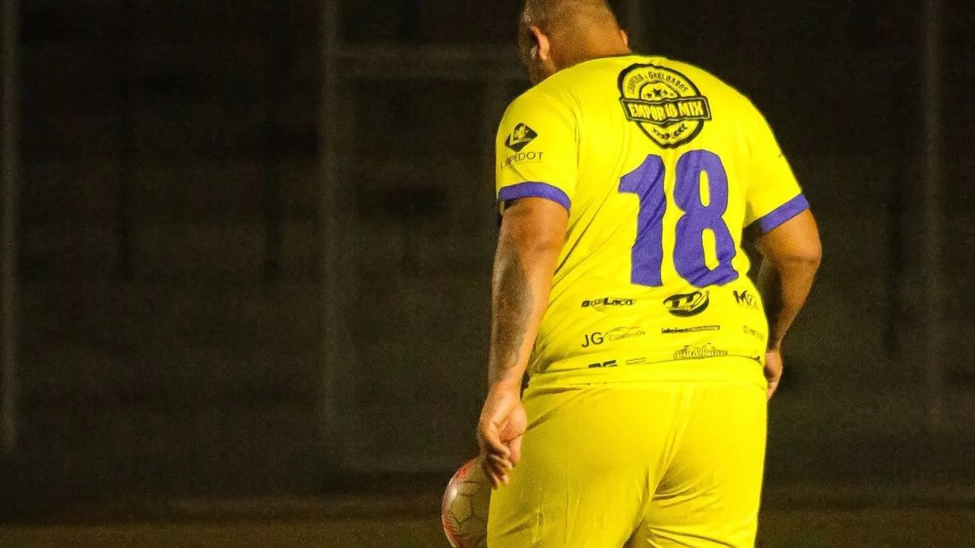 Walter, delantero que denunció por gordofobia, vuelve al fútbol