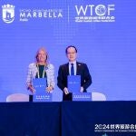 La alcaldesa de Marbella (Málaga), Ángeles Muñoz, formaliza en Pekín el acuerdo para que Marbella sea la sede en noviembre de 2025 del XXV Congreso de la Federación Mundial de Ciudades Turísticas (WTCF).