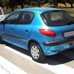 Imagen facilitada por la policía de un coche similar al que conducía el piloto. 