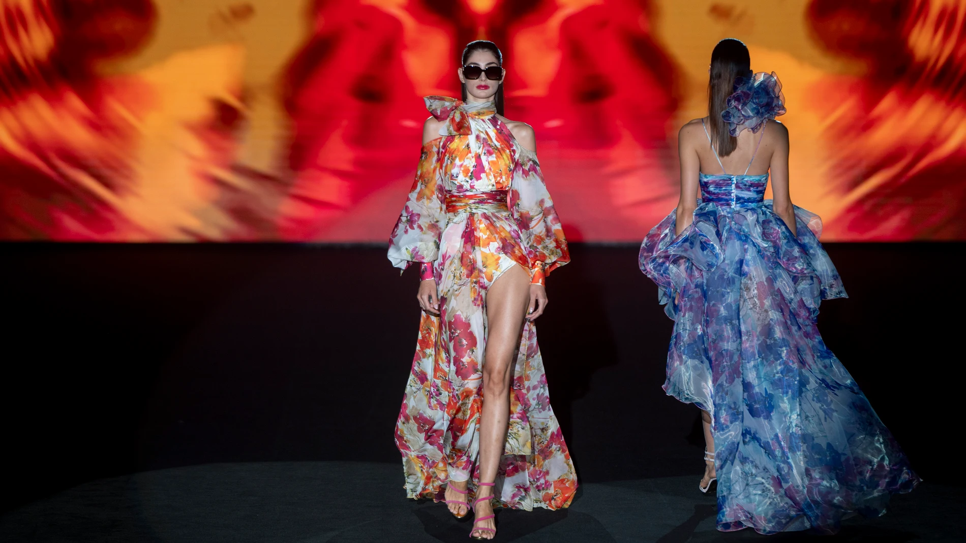 Una modelo del diseñador Hannibal Laguna desfilan en la Mercedes-Benz Fashion Week, en la Feria de Madrid IFEMA, a 13 de septiembre de 2024, en Madrid (España). La firma Hannibal Laguna nació en 1987 con su primera colección, ‘Concorde’. Desarrolla colecciones de moda de autor y accesorios de edición limitada, además de realizar colecciones para novias. La 80ª edición de la Mercedes-Benz Fashion Week Madrid (MBFWMadrid), se celebra desde ayer, 12 de septiembre, hasta el 16 de septiembre. Est...