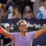 El tenista español, Rafael Nadal, muestra su alegría al finalizar su partido de primera ronda del Barcelona Open Banc Sabadell - Trofeo Conde de Godó de tenis