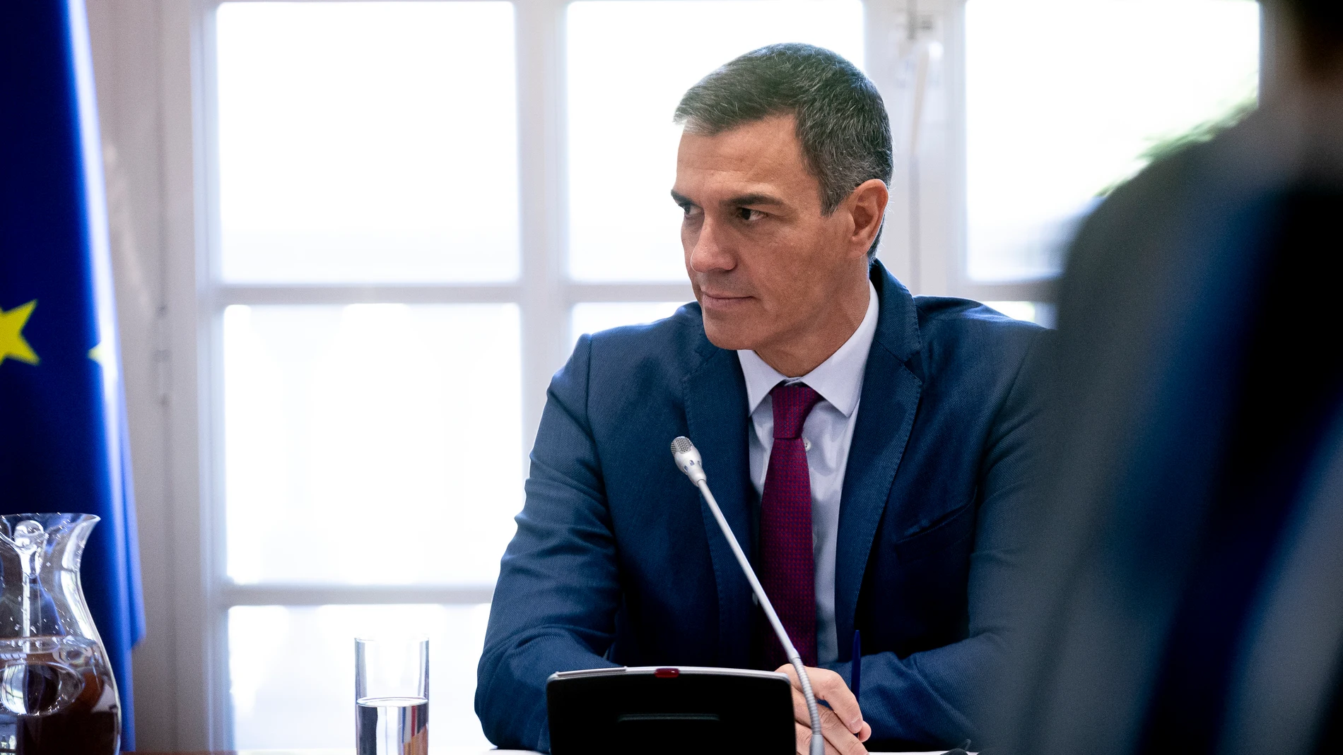 El presidente del Gobierno, Pedro Sánchez, durante un encuentro con los participantes de una reunión acerca del conflicto entre Palestina e Israel, en el Palacio de la Moncloa, a 13 de septiembre de 2024, en Madrid (España). Al encuentro, celebrado bajo el título 'Reunión de Madrid: por la aplicación de la solución de los dos Estados', han asistido ministros tanto árabes, pertenecientes al Grupo de contacto árabe-islámico para Gaza, como europeos para consensuar medidas para impulsar el diálo...
