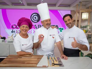 Eva, Karlos y Joseba Arguiñano en el plató de 'Cocina abierta de Karlos Arguiñano' Eva, Karlos y Joseba Arguiñano en el plató de 'Cocina abierta de Karlos Arguiñano'