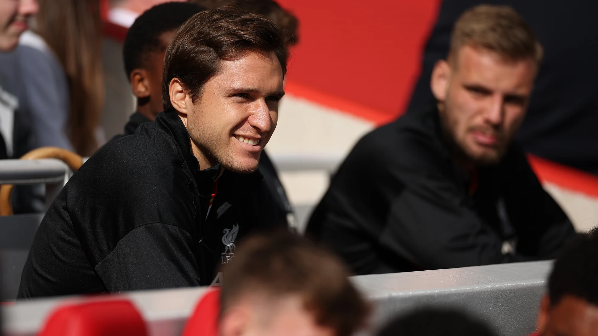 Liverpool (United Kingdom), 14/09/2024.- Federico Chiesa of Liverpool looks on ahead of the English Premier League match between Liverpool and Nottingham Forest in Liverpool, Britain, 14 September 2024. (Reino Unido) EFE/EPA/ADAM VAUGHAN EDITORIAL USE ONLY. No use with unauthorized audio, video, data, fixture lists, club/league logos, 'live' services or NFTs. Online in-match use limited to 120 images, no video emulation. No use in betting, games or single club/league/player publications.