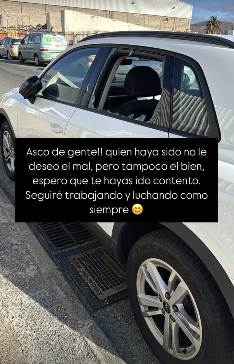 El coche vandalizado de Omar Sánchez
