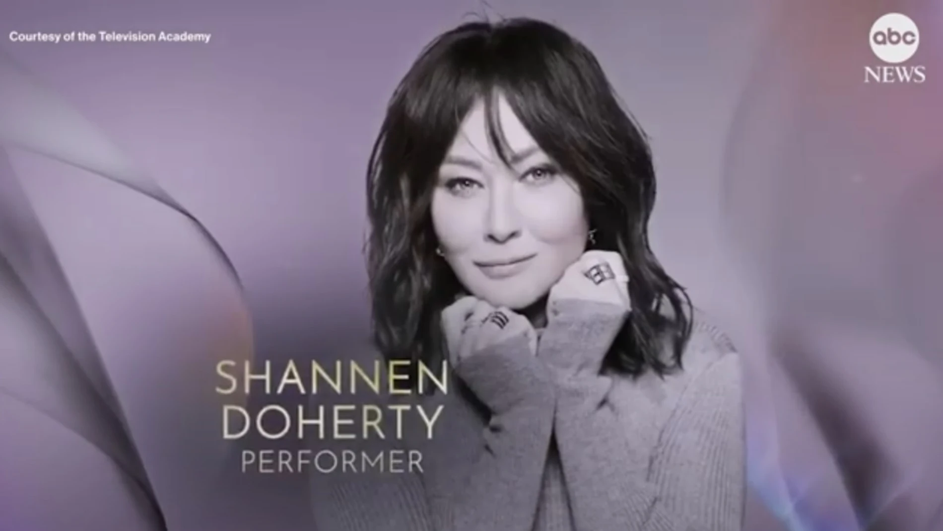 Shannen Doherty en el in memoriam de los Emmy 2024