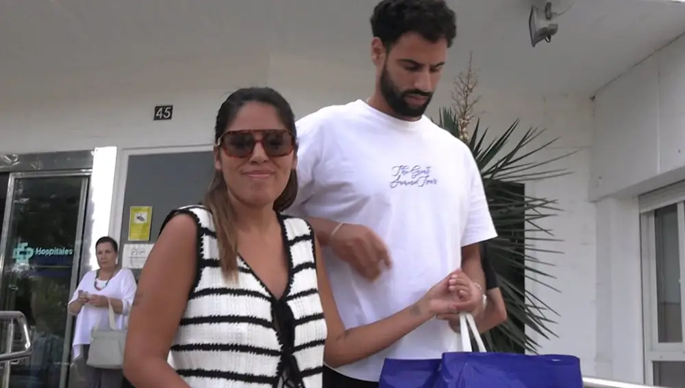 Isa Pantoja abandona el hospital y revela, emocionada, si su madre se ha interesado por ella