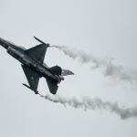 Un caza F-16 