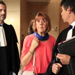 Gisele Pelicot comparece ante el tribunal mientras el juicio por violación de su exmarido podría aplazarse en Avignon