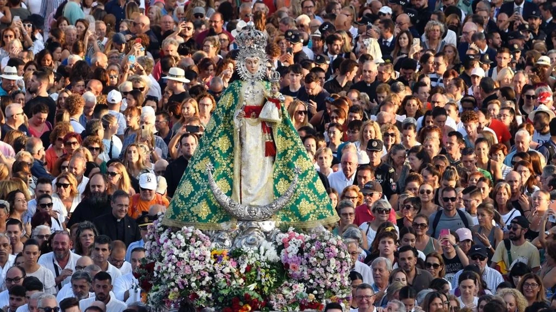 La Fuensanta vuelve este martes a su santuario en el monte tras doce días en la Catedral de Murcia