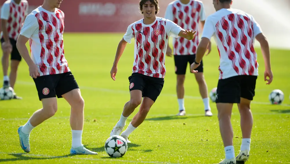 El Girona FC prepara su partido ante el París Saint-Germain