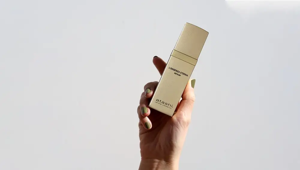 L'Essenza Eterna de Atashi Cellular Cosmetics.