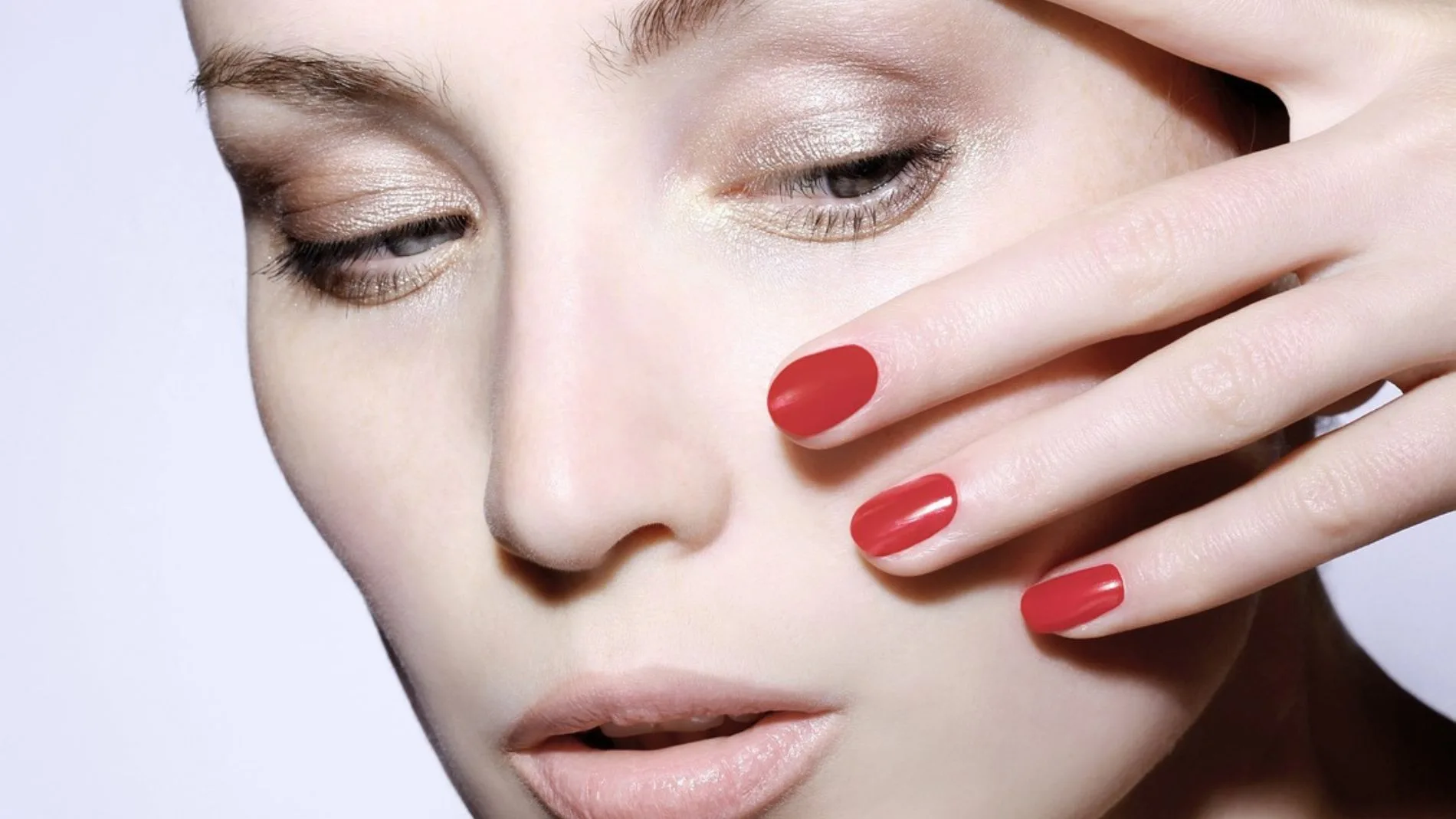 Manicura brasileña.