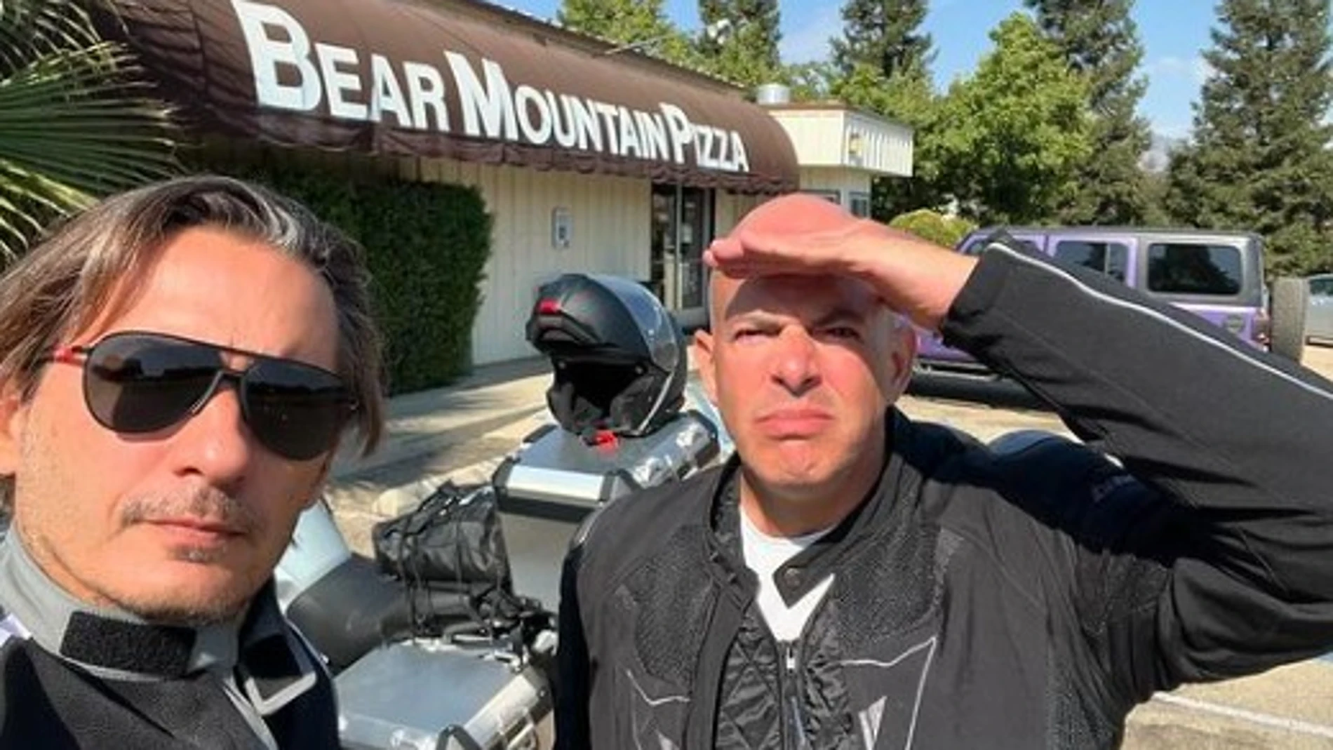 Los creadores de "La que se avecina" celebran a lo grande: 3.000 km en moto tras superar una enfermedad