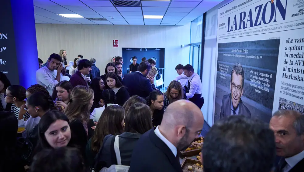 Algunos de los asistentes al Congreso de UNIE en La Razón