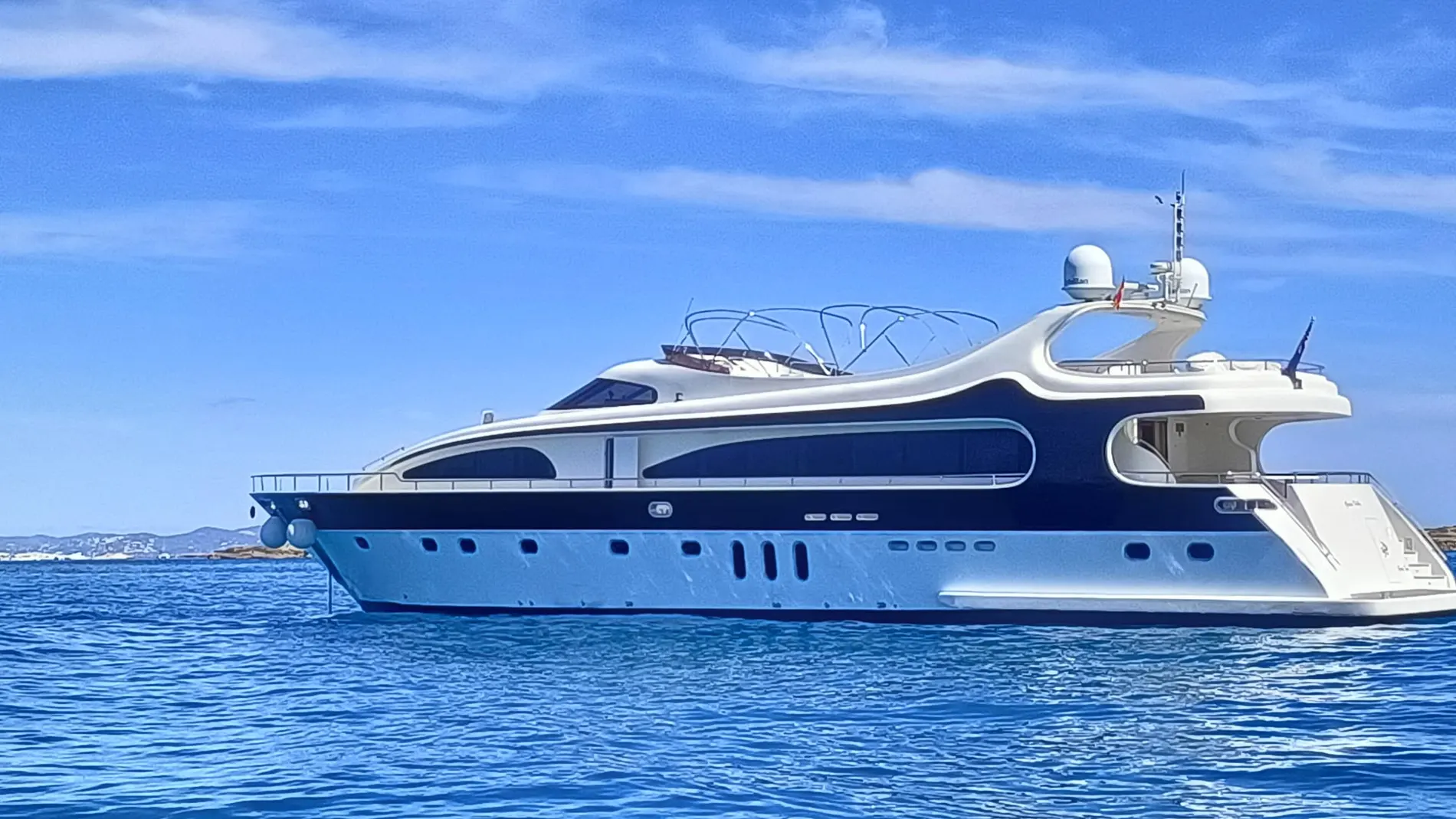 Retenido en Ibiza un yate que se saltó el dispositivo de Cabo de Palos (Cartagena)