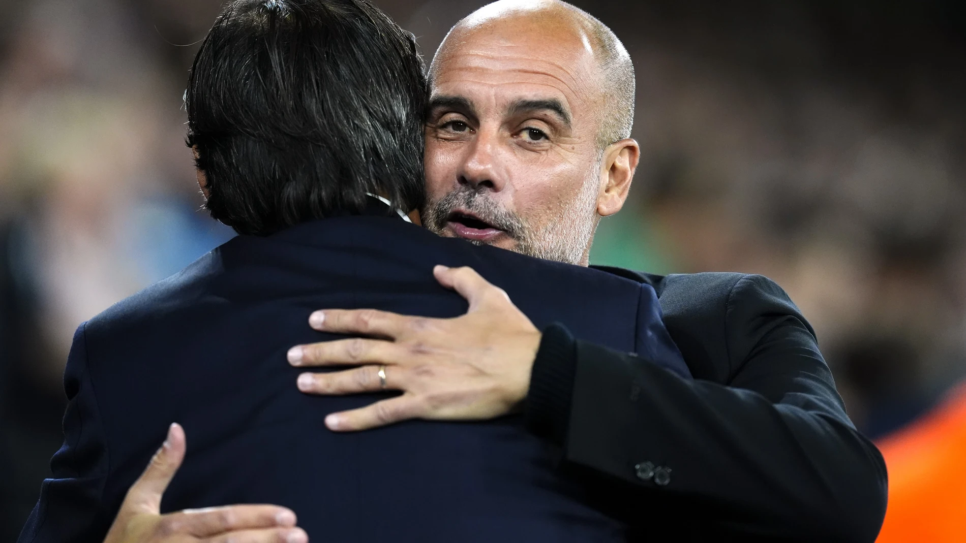 18 September 2024, United Kingdom, Manchester: Manchester City manager Pep Guardiola and Inter Milan manager Simone Inzaghi greet each other before the UEFA Champions League, League, league stage match between Manchester City and Inter Milan at the Etihad Stadium. Photo: Nick Potts/PA Wire/dpa 18/09/2024 ONLY FOR USE IN SPAIN
