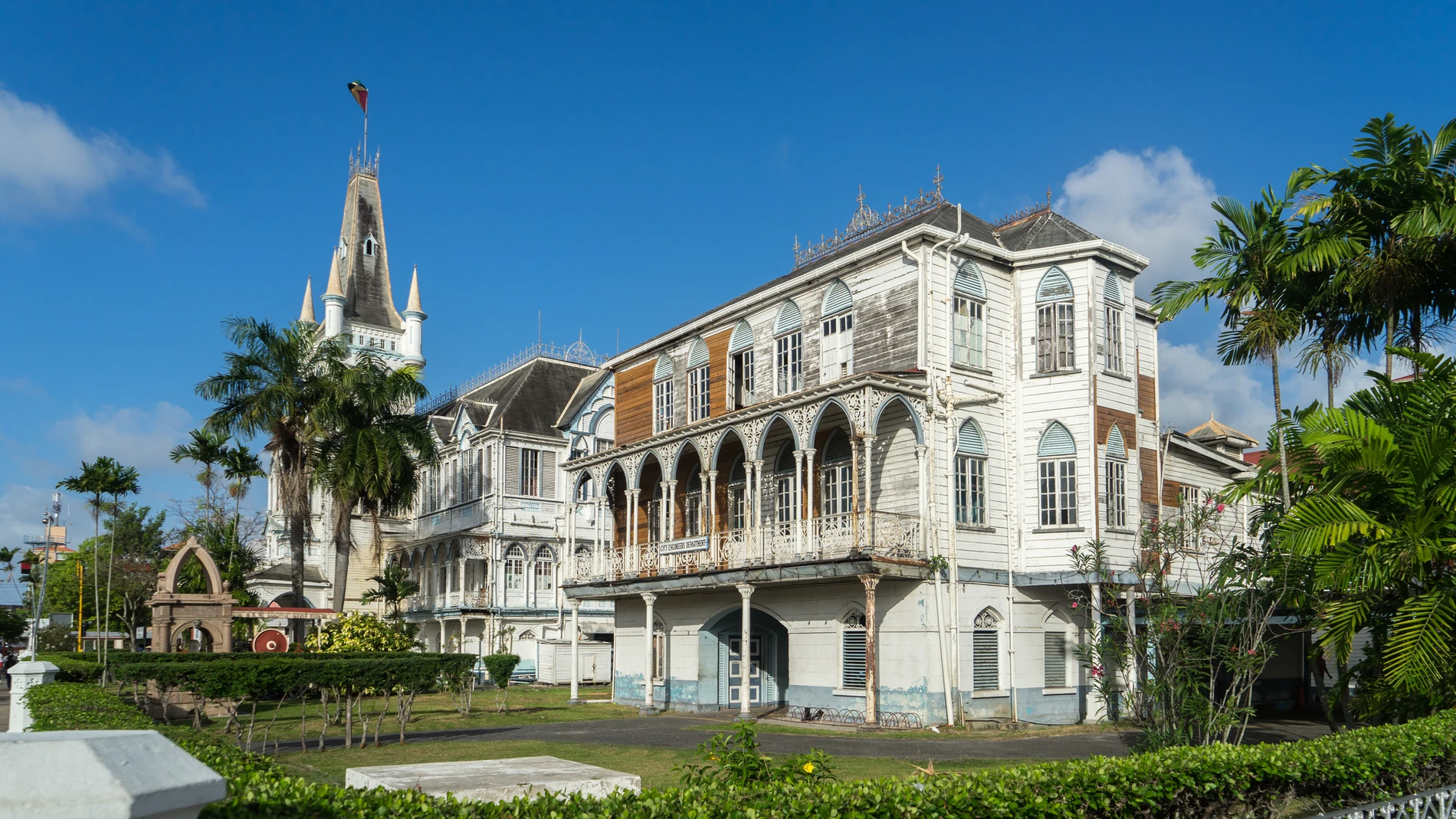 En términos de superficie, Francia es el país más grande de Europa gracias a su expansión en otros continentes