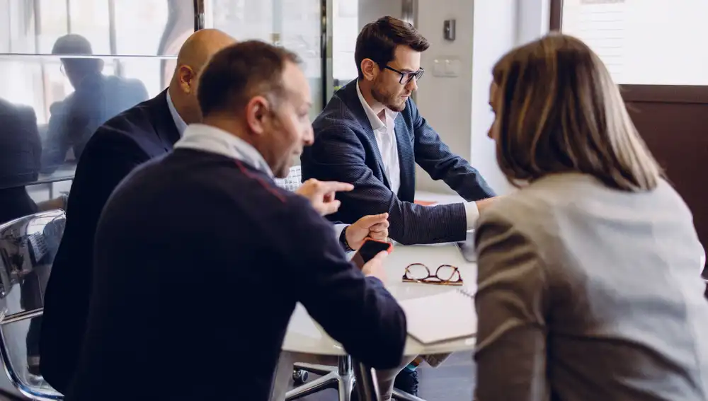 Los clientes pueden iniciar la solicitud proporcionando sus datos básicos, obtener mediante una clave personal y segura sus documentos de vida laboral, renta… y recibir una respuesta en tiempo récord