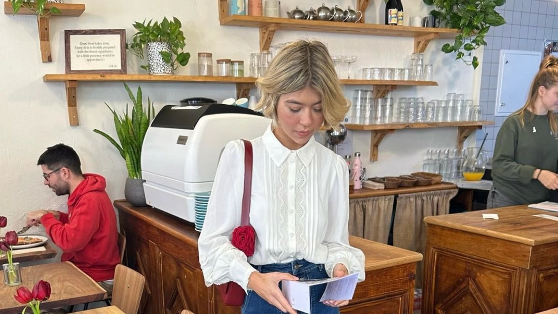 8 blusas boho de Zara para llevar con vaqueros este otoño.