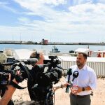 Arrecife (Lanzarote) pide desplazar el barco 'Esperanza del Mar' a Canarias y trasladar a los migrantes a Barcelona