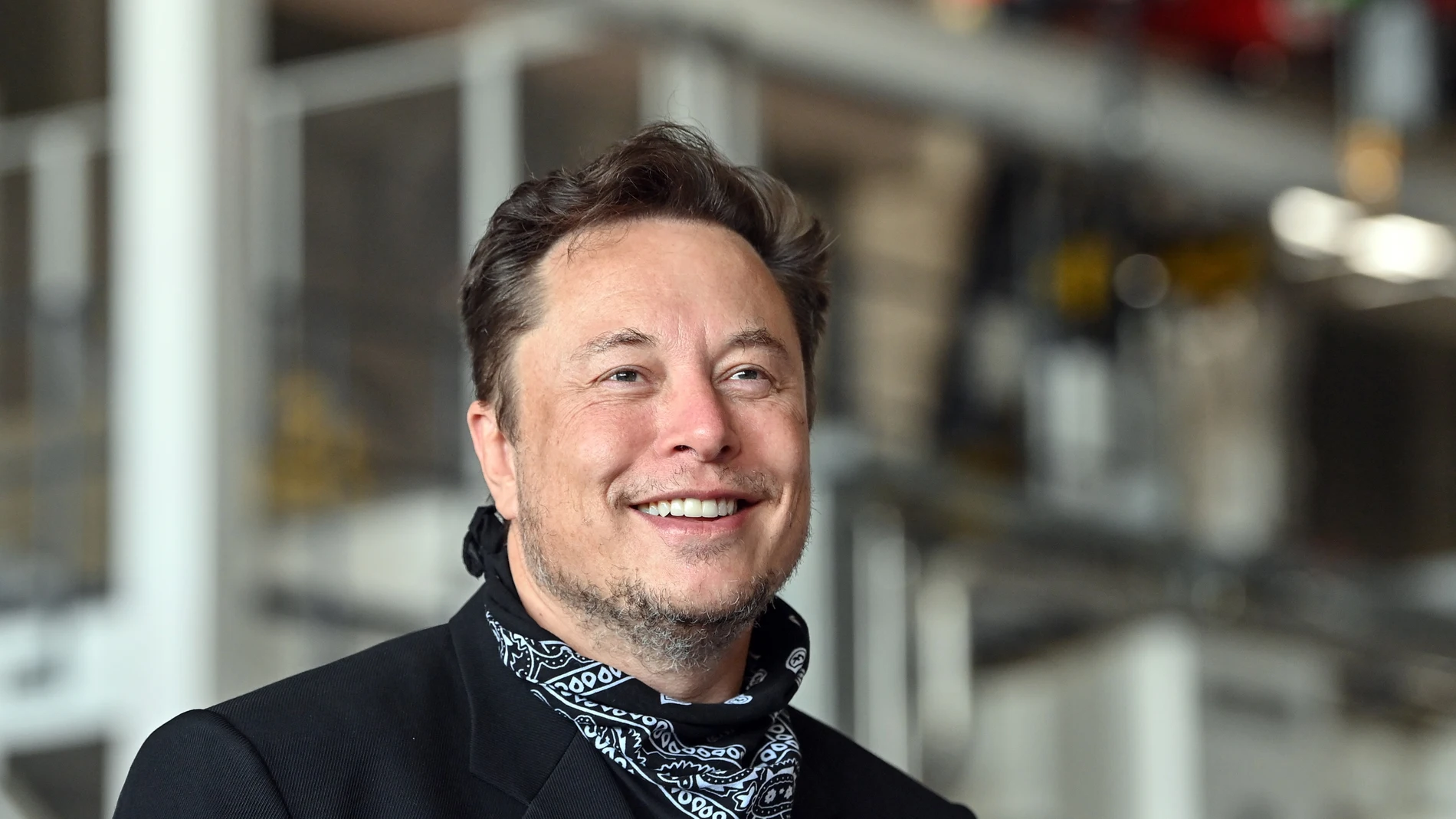 (Foto de ARCHIVO) FILED - 13 August 2021, Brandenburg, Gruenheide: Elon Musk, Tesla CEO, stands at a press event in the foundry of the Tesla Gigafactory in Grünheide near Berlin. Photo: Patrick Pleul/ZB/dpa 13/08/2021 ONLY FOR USE IN SPAIN