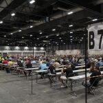 Examen de opositores en una imagen de archivo