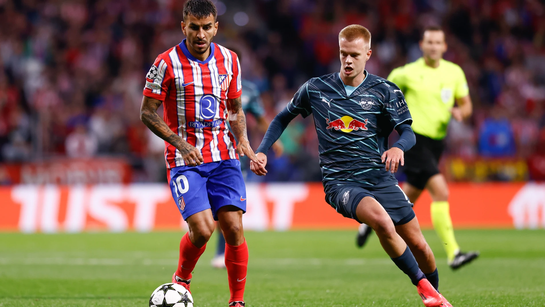 Angel Correa of Atletico de Madrid in action during the UEFA Champions League 2024/25 League Phase MD1 match between Atletico de Madrid and RB Leipzig at Estadio Civitas Metropolitano on September 19, 2024 in Madrid, Spain. AFP7 19/09/2024 ONLY FOR USE IN SPAIN