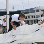 La Princesa Leonor (c), durante sus primeras actividades en la Escuela Naval de Marín