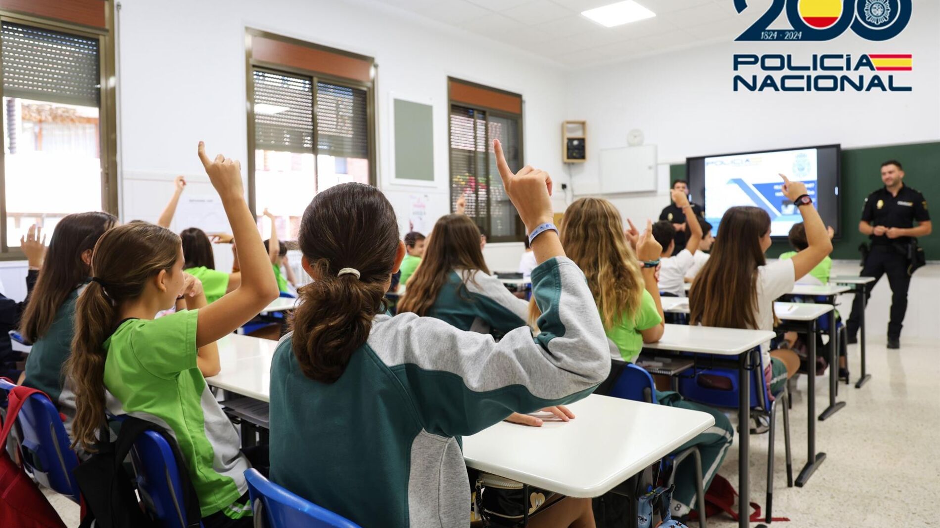 La Policía intensifica su lucha contra el acoso escolar con sus 500 ...